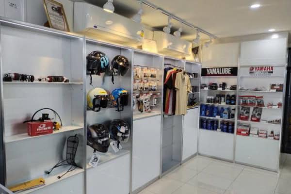 Yamaha show room-03